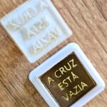 Mini Cortador e Marcador Frase A Cruz Está Vazia