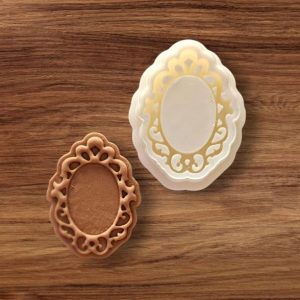 Cortador de Moldura Oval com Marcação de Arabesco